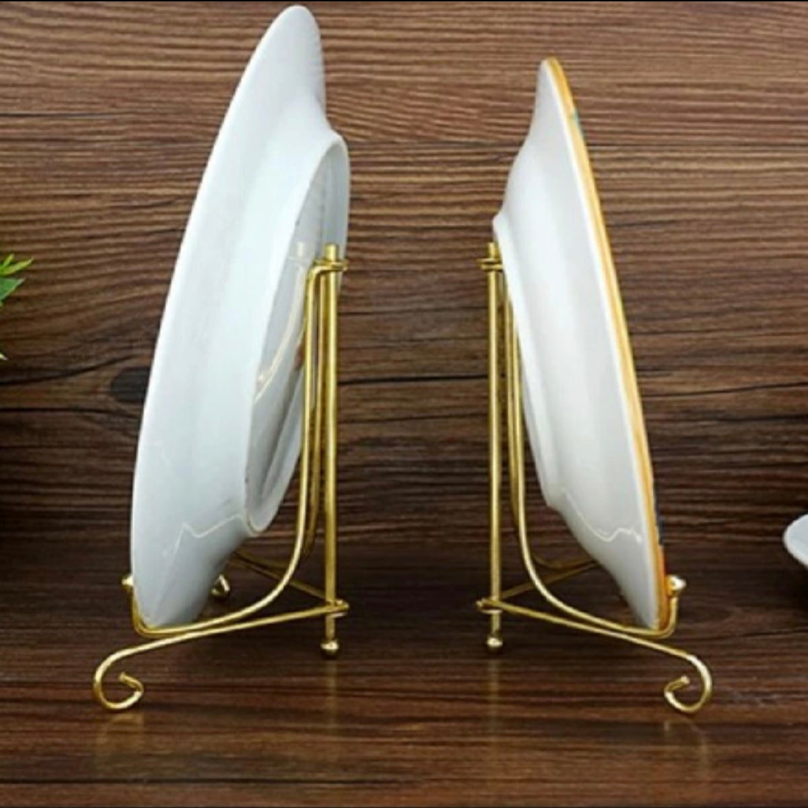 Metal display stand| metallic & chrome metal stands