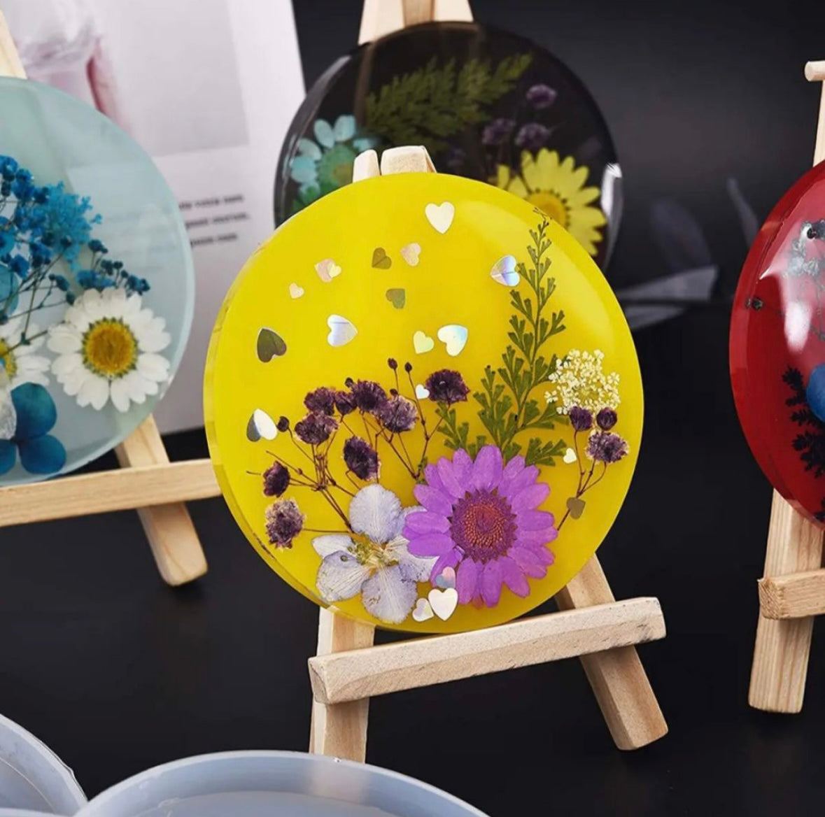 Plain round silicone coaster molds available in different sizes(3.5 ,5 , 7 &12 inches )