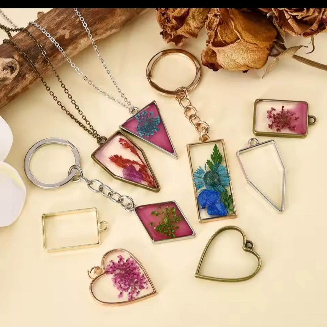 10Pcs different shape Bezels for resin art ,   Geometric stainless steel Frame Pendant ( Gold/Silver)